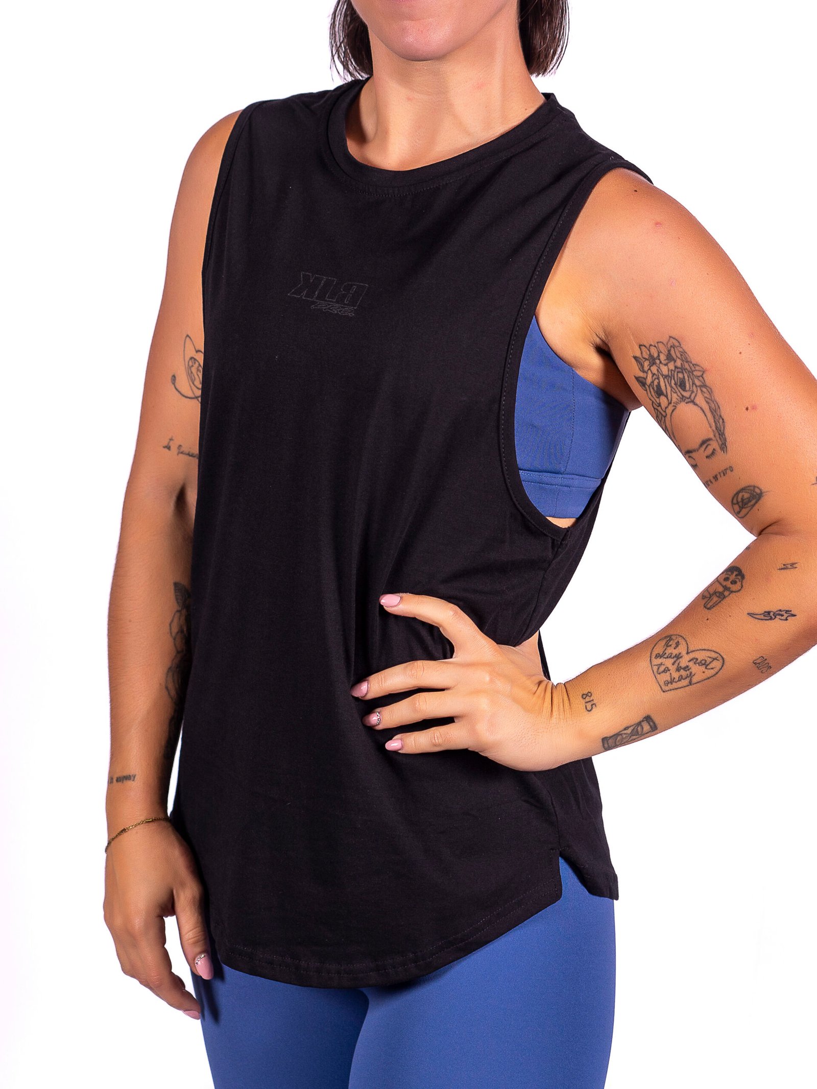 Camiseta PUMP Negra "Para los que nunca se rinden" - Imagen 4